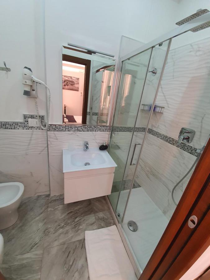 Ari Guest House Ла-Спеція Екстер'єр фото