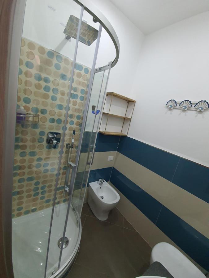 Ari Guest House Ла-Спеція Екстер'єр фото
