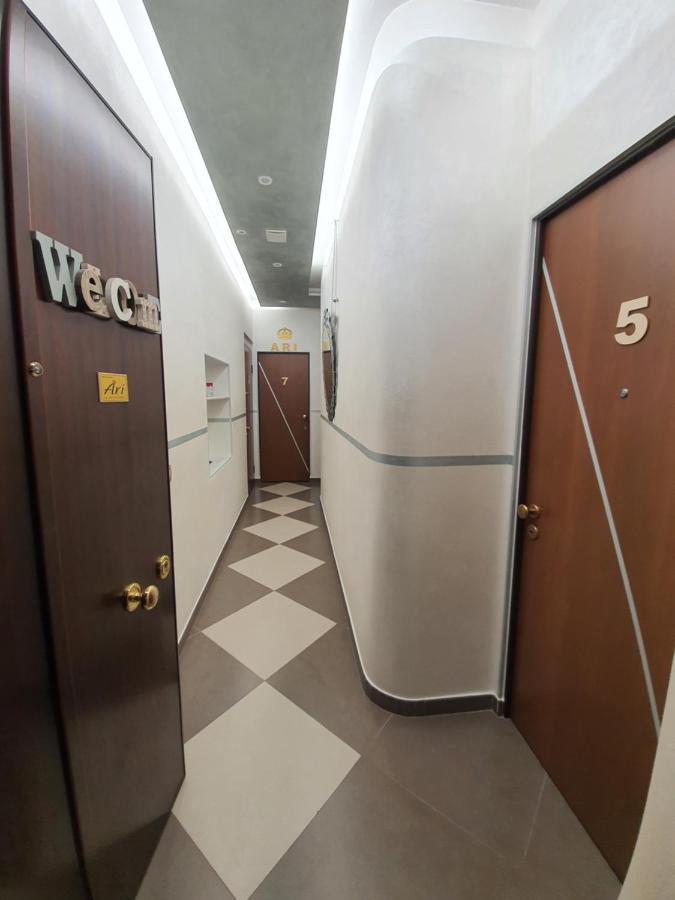 Ari Guest House Ла-Спеція Екстер'єр фото