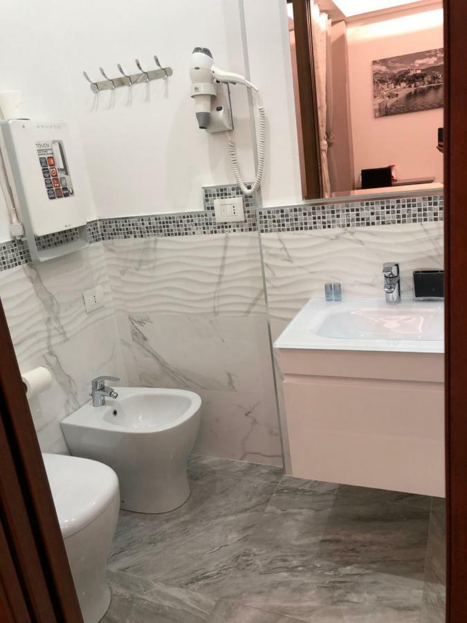 Ari Guest House Ла-Спеція Екстер'єр фото